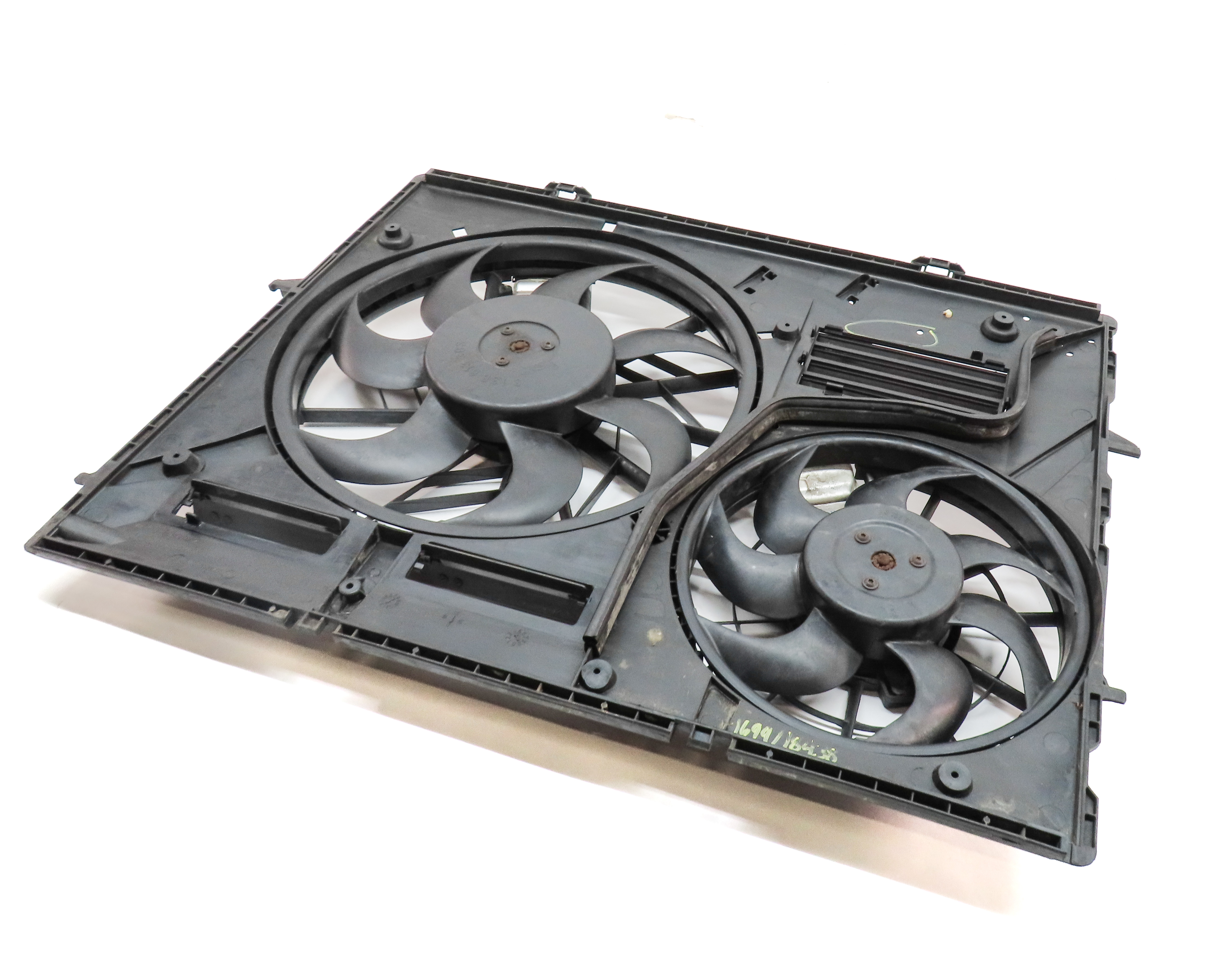 11-15 AUDI Q7 (4L) 3.0L ENGINE RADIATOR COOLING FAN (FOR MODELS w/ HITCH OPTION) — exact item pictured